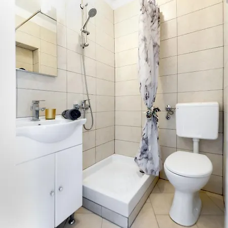 Appartement Beschauliches Studio-apartment Mit Mediterranem Garten - 10 Minuten Zum *