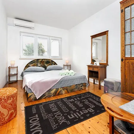 Beschauliches Studio-apartment Mit Mediterranem Garten - 10 Minuten Zum Apartmán *